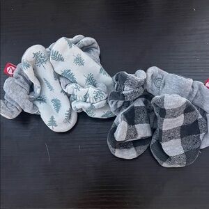 Zutano Gray and Black Patterned Infant Booties